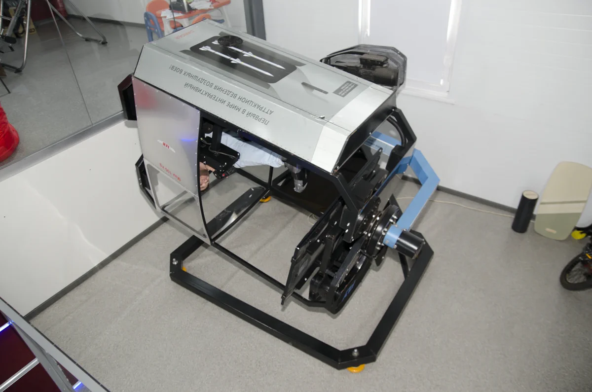 TwinFly 5D flight simulator — photo 3