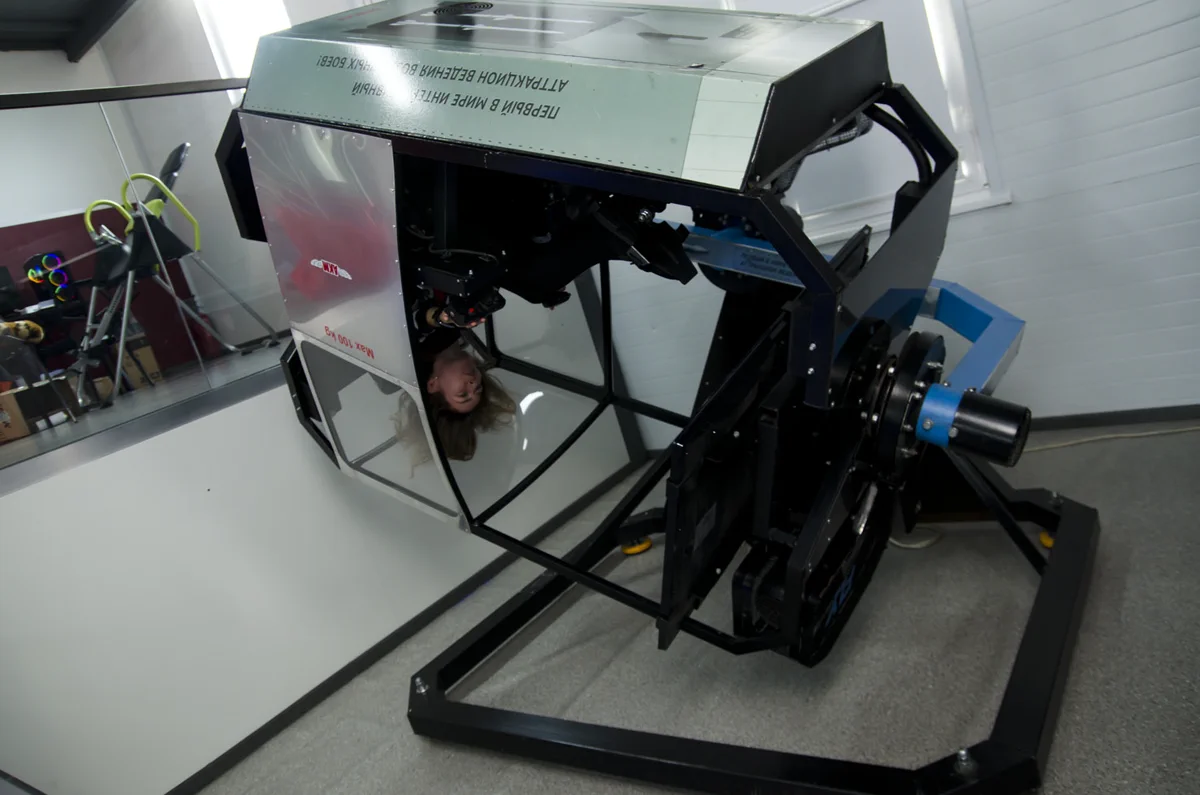 TwinFly 5D flight simulator — photo 7